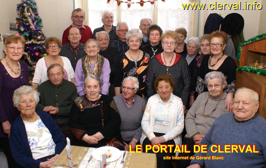 Les membres du club du 3e ge de Clerval avant leur repas de  fin d'anne.