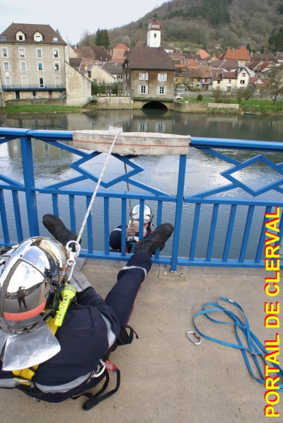 Sur le pont de Clerval